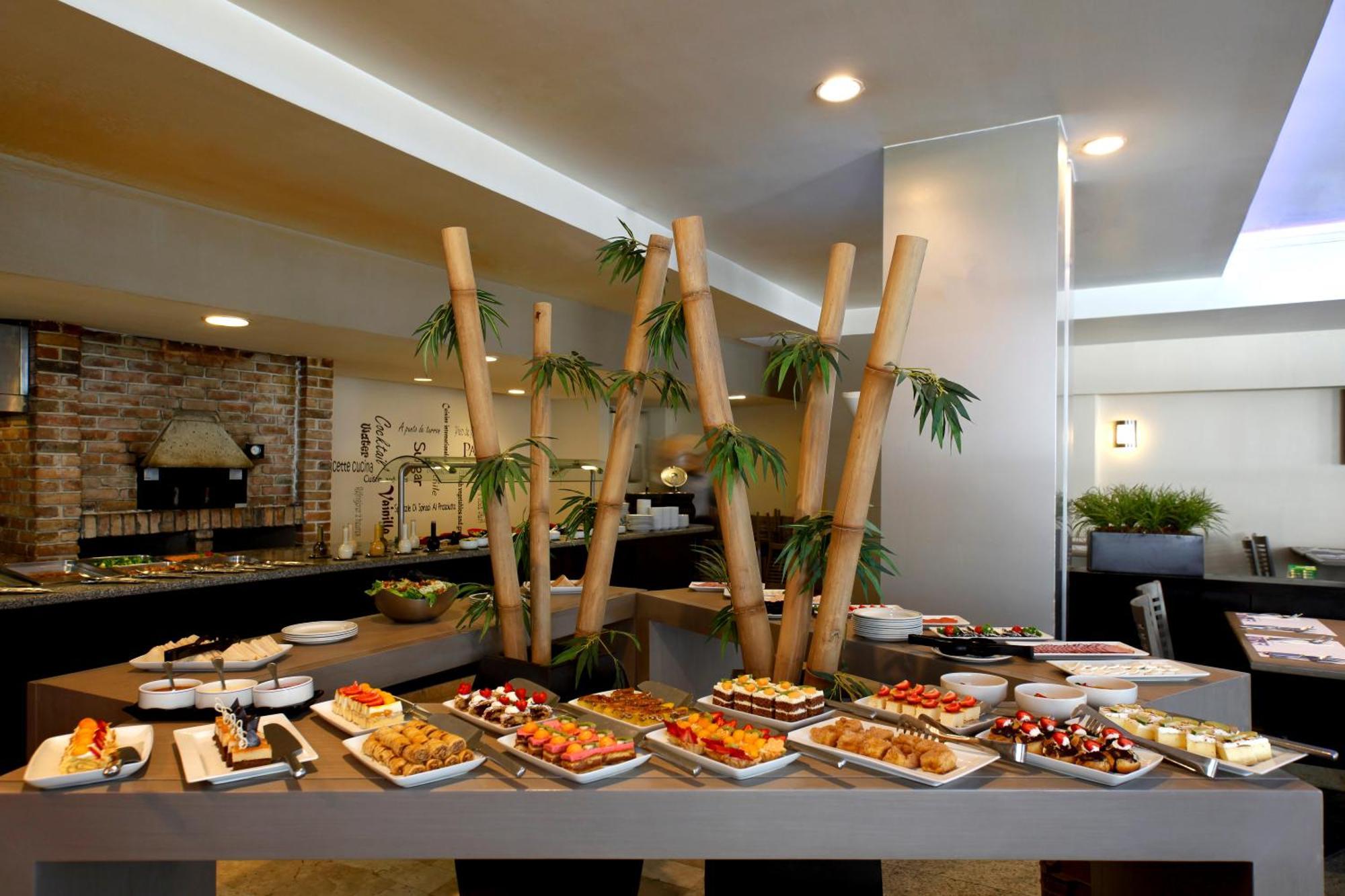 Novotel Monterrey Valle San Pedro Garza Garcia ภายนอก รูปภาพ